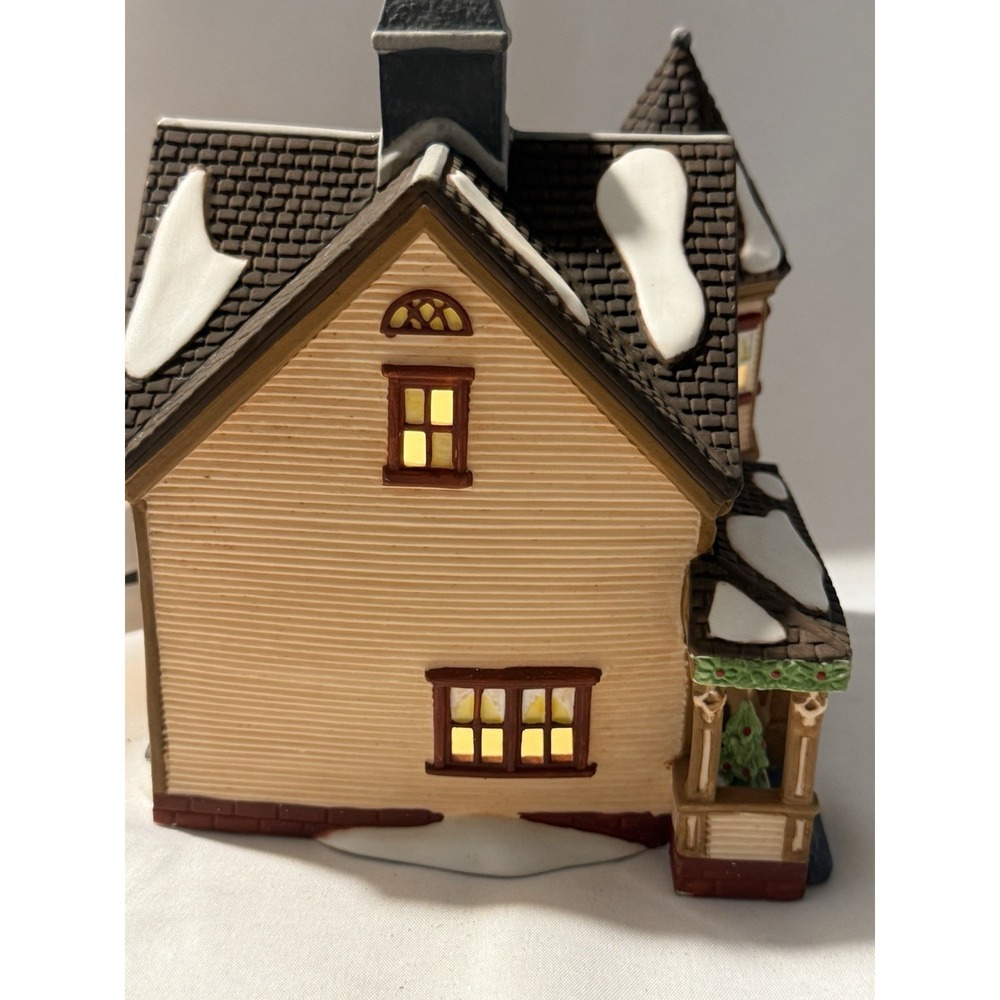 Dept 56 Thomas T Julian House New England Village 5657-0 w Box Lights Up - Picture 7 of 14